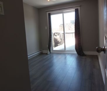 For Lease - 44 Spadina Avenue Unit# Unit 2, West Centre Town, Ontario - Photo 1