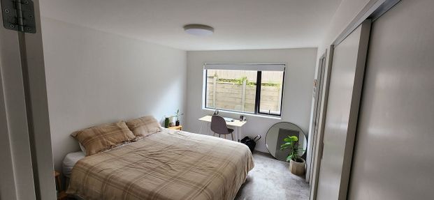 2-Bed near new flat (incl water) - Photo 1