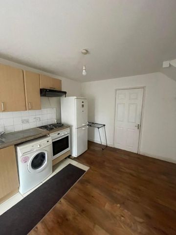 1 bedroom flat to rent - Photo 4