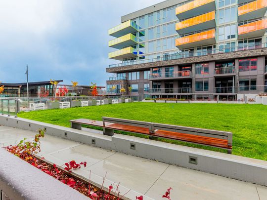 For Lease - 333 Sunseeker Avenue Unit# 136, Innisfil, Ontario - Photo 1