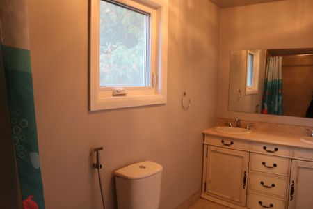 For Lease - 13 Spring Street, Whitchurch-Stouffville, Ontario - Photo 2