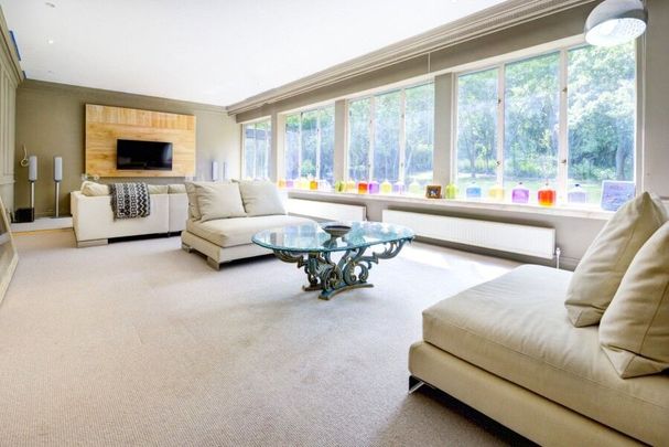 6 Bedroom House To Let - Photo 1