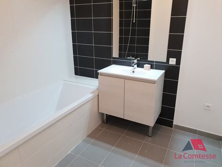 Location Appartement 3 pièces 61m² MARSEILLE 11ème - Photo 4
