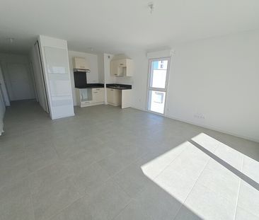 Location Appartement 3 pièces 64m² TOULOUSE 31400 - Photo 3