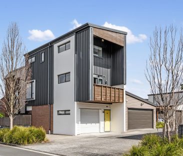 Modern End-Unit Townhouse with Garage + Unbeatable Hobsonville Life... - Photo 1