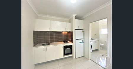 The Perfect Starter - Water, Internet & Garden Maintenance Included - Photo 3