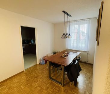 3.5 Zimmer, 96 m², 1. Stock - Photo 3