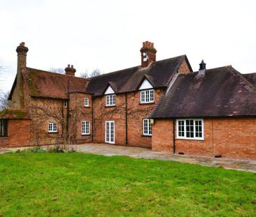4 bedroom detached house to rent - Photo 5