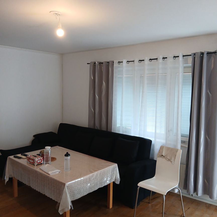 Cervins väg, Stockholm - Photo 1