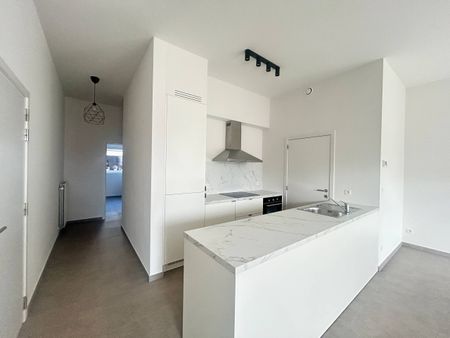 Appartement te huur in Wevelgem met 2 slaapkamers - Photo 4