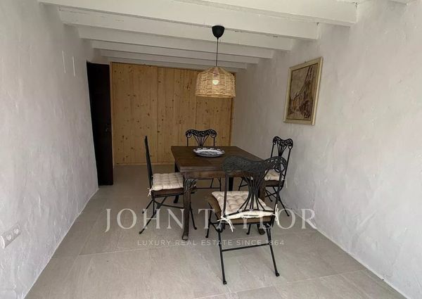 Cala Llonga, Balearic Islands 07849