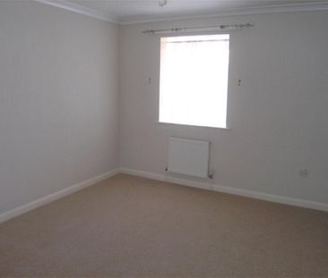 2 bedroom property to rent - Photo 3