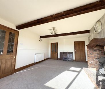 2 bedroom cottage to rent - Photo 2