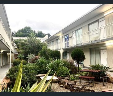 INNER CITY STUDIO - Photo 6