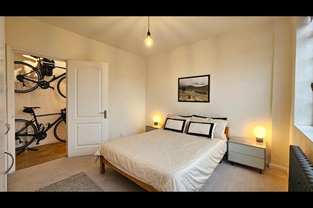 1 Bed Flat, Du Cane Court, SW17 - Photo 5