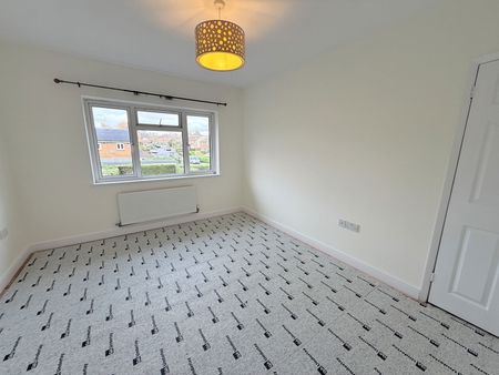 Chawton Park Road, Alton, GU34 1RQ - Photo 4