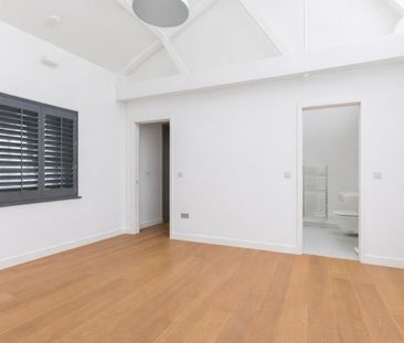 2 Bedroom Apartment, St. Martin’s Lane, Covent Garden , WC2N - Photo 6