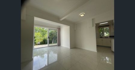 Granny flat apartment $670 per wk + $50 per wk for utility & internet - Photo 4