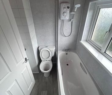 27 Cherryhill Park, Dundonald, Belfast, BT16 1JB - Photo 1