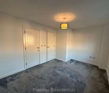 Kersal Wood Avenue, Salford, M7 - Photo 4