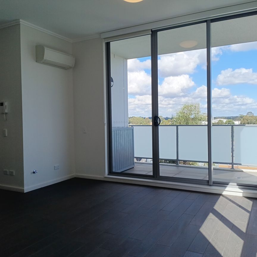Modern two bedroom unit on 6th floor - Photo 1