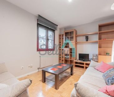 Alquiler de dúplex en Calle Rafael Gallego Sainz - Photo 1