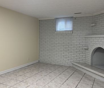 For Lease - 58 Lightwood Drive Unit# Lower, Toronto, Ontario - Photo 1