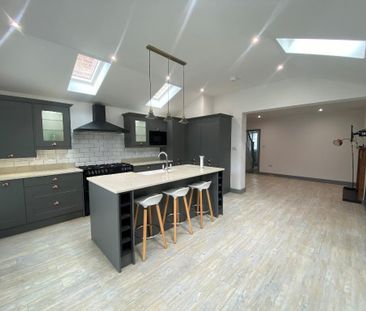 3 Bedroom Terraced House To Rent - Photo 4