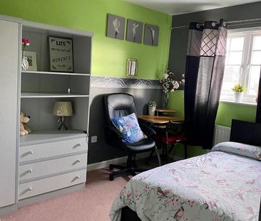 3 Bed Semi-Detached House, St. Joseph's Place, G21 - Photo 3