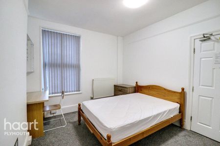 1 bedroom in a house share to rent - Photo 3