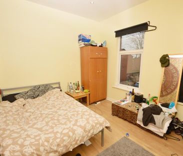 3 bedroom detached house to rent - Photo 2