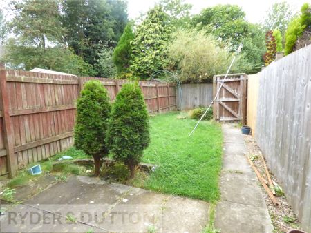 Greetland Drive, 17, Manchester, M9 6DP, Greater Manchester - Photo 4