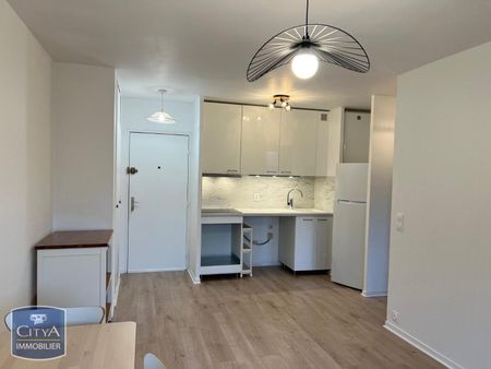 Location Appartement 2 pièces 35m² BLONVILLE SUR MER 14910 - Photo 3