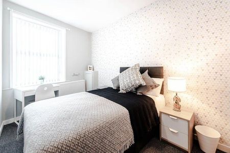 1 bedroom in a house share to rent - Photo 5