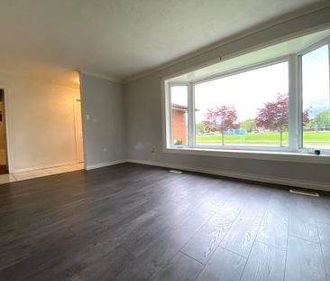 For Lease - 6986 Centennial Street, Niagara Falls, Ontario - Photo 1