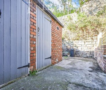 3 bedroom terraced house to rent - Photo 5