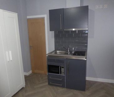 Studio to rent - Photo 3