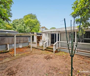 24 Melton Grove, CROYDON - Photo 2