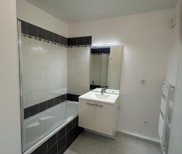 Location Appartement 2 pièces 38m² BRIGNOLES 83170 - Photo 6