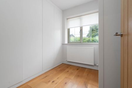 4 bedroom detached house to rent - Photo 4