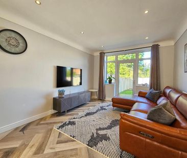 3 bedroom semi-detached house to rent - Photo 2