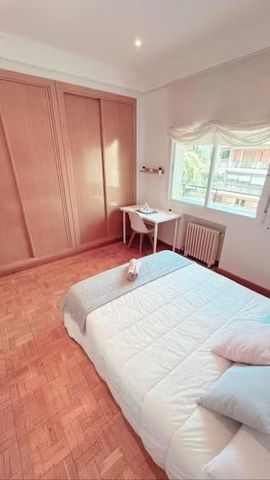 Calle de Velayos, Madrid, Community of Madrid 28035 - Foto 3