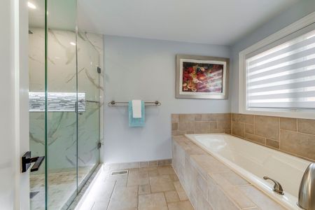 For Lease - 1097 Grandeur Crescent, Oakville, Ontario - Photo 2