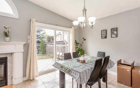 For Lease - 6678 Nimbus Gate, Mississauga, Ontario - Photo 2