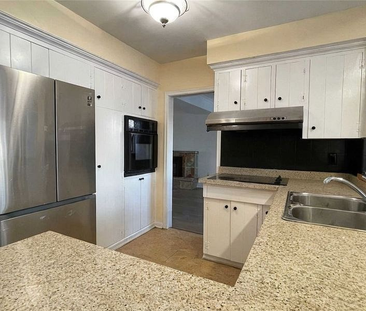 For Lease - 25 Tollerton Avenue, Toronto, Ontario - Photo 4