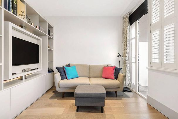 Studio to rent - Photo 1