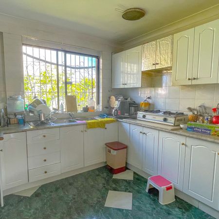 GRANNY GLAT 2 BEDROOM READY FOR CHRISTMAS - Photo 4