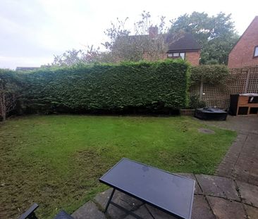 Semi-detached house to rent on - Photo 2