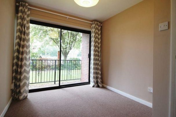Heron Wharf, Nottingham, NG7 - Photo 1
