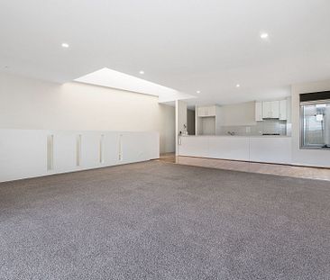 Unit 2/4-12 Fisher Parade, Ascot Vale. - Photo 4